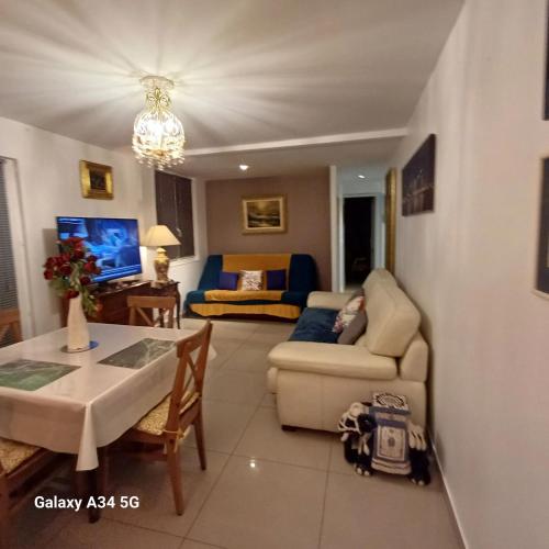 Appartement d'une chambre avec terrasse et wifi a Paray Vieille Poste - Location saisonnière - Paray-Vieille-Poste