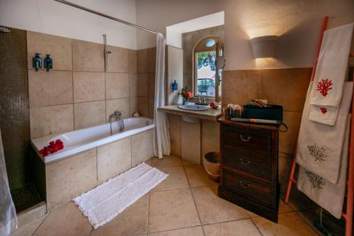 Superior Double Room image 2