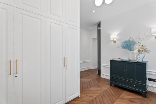 1881 - Heritage rooms 2