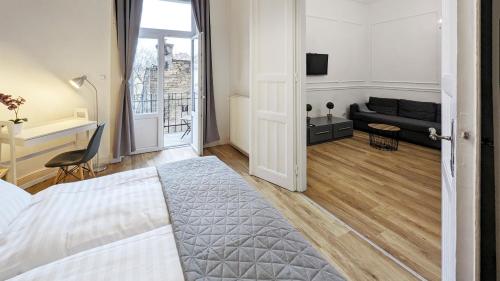 3 room apartment in the beautiful street, Budapest (photo 4)