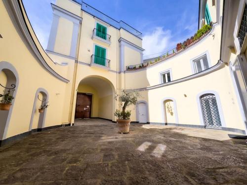 Villa Elba • Panoramica, Naples (photo 4)