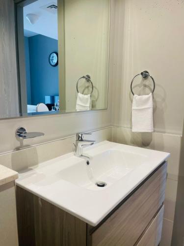 Luxury 1-Bedroom Oasis near Downtown Dubai, Dubai (photo 7)