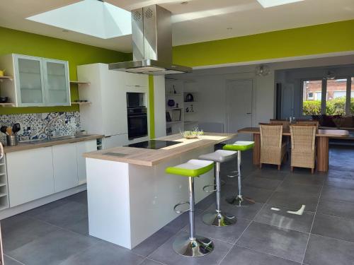 virtuve, Maison THEB in Saint-Andre-lez-Lille