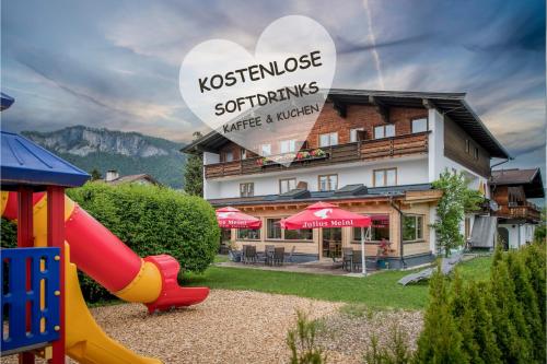 Familienhotel Central in Sankt Johann in Tirol, Österreich
