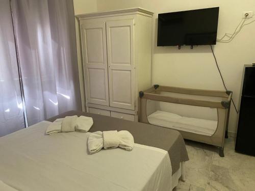 Roman St. Peter House - image 6
