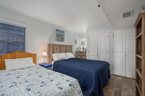 Two-Bedroom Apartment image 9