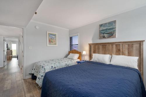 Two-Bedroom Apartment image 7