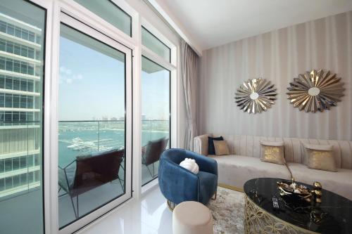 Incredible Sea view 2BHK - Private beach Access - Emaar Beachfront, Dubai (photo 9)