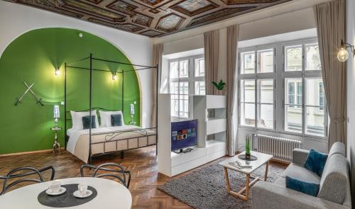 7 Tales Suites - image 6