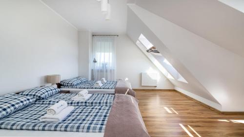 Apartamenty PIAMOLA Powstancow Warszawy - Stegna