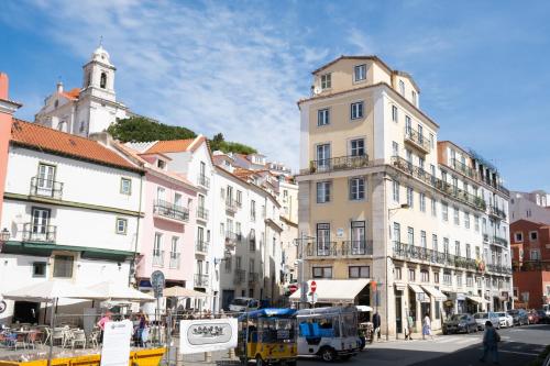 Apartment in Alfama near Metro & Cafés - TTL126 - image 10