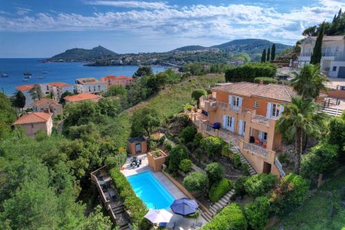 Villa Seleva Agay, 6 chambres, piscine, vue mer - Location, gîte - Saint-Raphaël