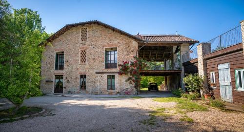 Vista exterior, Gilda e i suoi amici in Neviglie