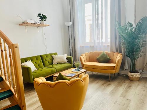 Charmantes Loft im Film-Konzept Room Type - Two-Bedroom Apartment with Terrace Charmantes Loft im Film-Konzept Room Type - Two-Bedroom Apartment with Terrace