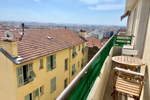 Bright 50 m apartment with balcony - Location saisonnière - Nice