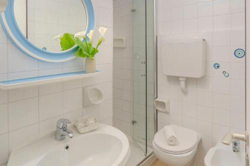 Double Room image 1
