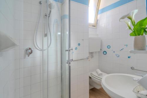Quadruple Room image 1