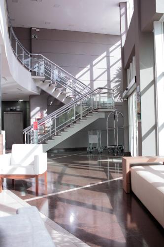 559700960 Comfort Suites Londrina