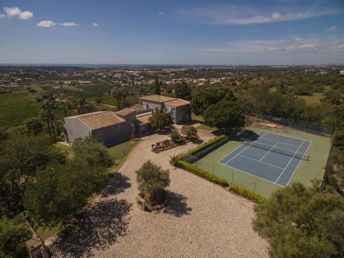 Canaan Boutique Casa do Monte by Get Your Stay Canaan Boutique Casa do Monte by Get Your Stay