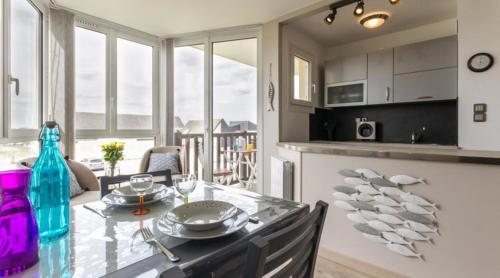 Bernières-sur-Mer Appartement chaleureux (Bernieres-sur-Mer Appartement chaleureux) in Bernieres-sur-Mer