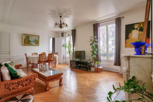 Superbe appartement à 1min à pieds du Métro Brochant - Location saisonnière - Paris