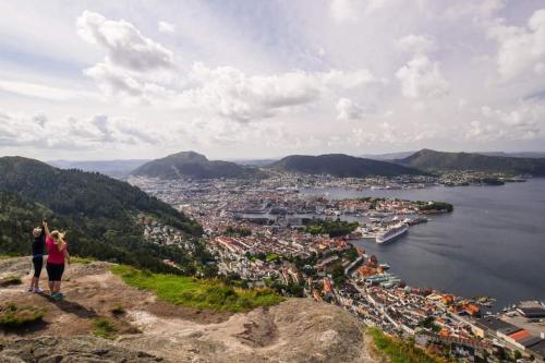 Kong Oscars gate 28 - 302 Kong Oscars gate 28 - 302