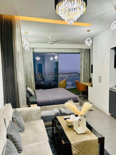 Luxury Heights with City View and River View