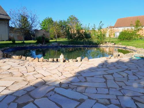 Dvůr Dolenec (Dvur Dolenec) in ออริเซ