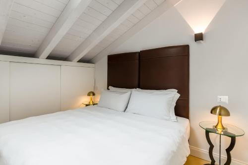 Two-Bedroom Apartment image 8