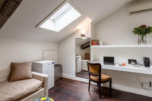 Junior Suite image 10