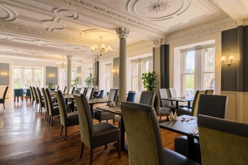 Old Waverley Hotel - main image