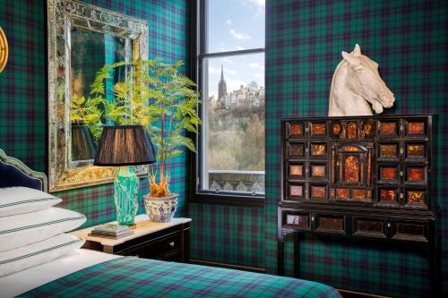 100 Princes Street - image 2