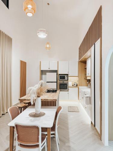 RoomAH Sura Jetty RoomAH Sura Jetty