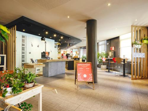 Bar/lounge, ibis Sevilla in Seville