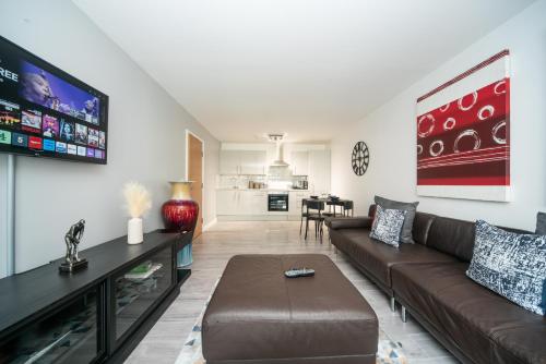 Spacious 3-Bedroom Apartment Near London Museum in Edgware