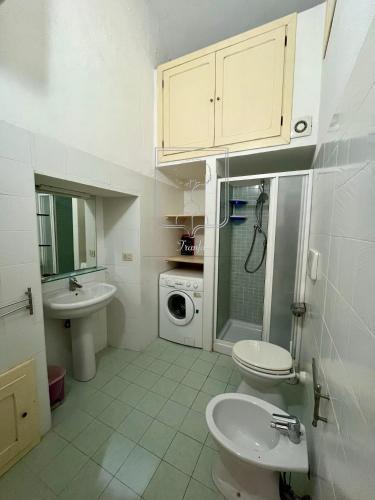 Apartment with Balcony - Separate Building image 1