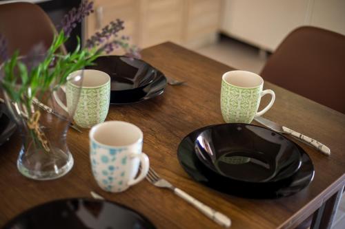 Tinas Dreams By The Sea