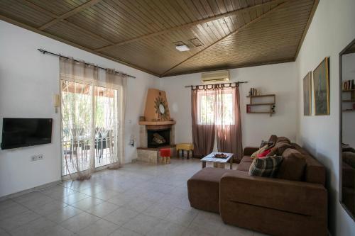 Tinas Dreams By The Sea