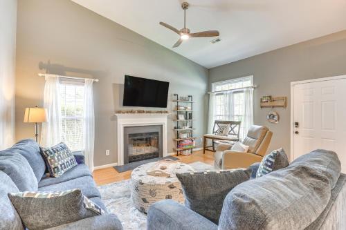 Wilmington Family Home 6 Mi to Wrightsville Beach