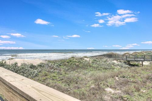 Gulf Views Private Pool Arcade Games in Port Aransas, USA