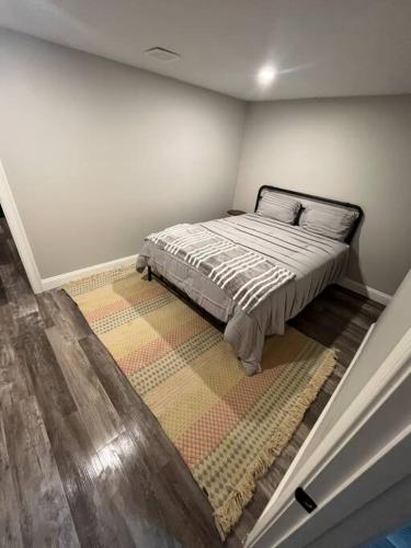 Modern, Spacious, & Central, Hot Tub, Sleeps 15