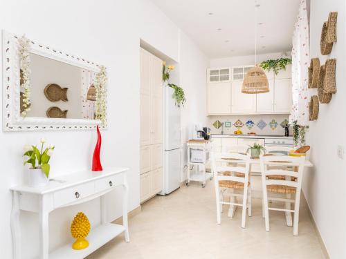 Citrus Garden House - Stylish Apt by the center Citrus Garden House - Stylish Apt by the center