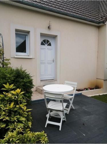 Appartement duplex avec terrasse exterieure - Location saisonnière - Biéville-Beuville