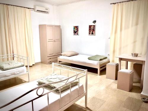 Margaritis Studios, Kavos (zdjęcie 2)
