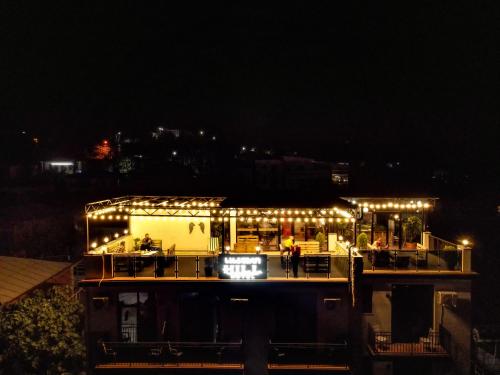 . Hill Hotel