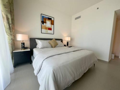 3BR Burj Khalifa View Dubai Mall Access Apt, Dubái (foto 3)