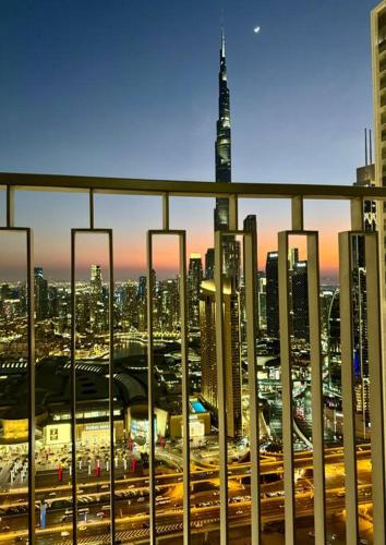 3BR Burj Khalifa View Dubai Mall Access Apt, Dubái (foto 7)