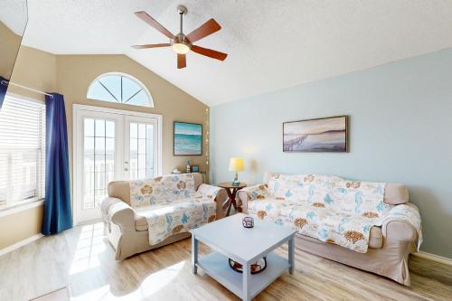 Beach Club: The Lighthouse in Padre Island, USA