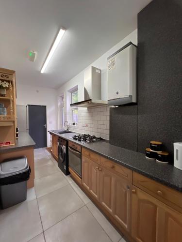Serene Retreat - Near Bham City Centre & The JQ, Бирмингем (фото 10)