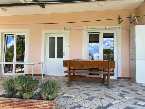 Apartment Gracijana in Buici